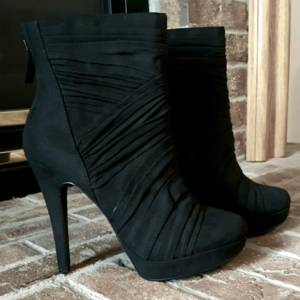 NIB Elle Ruched Stiletto Booties - Last Pair! - Picture 3 of 14